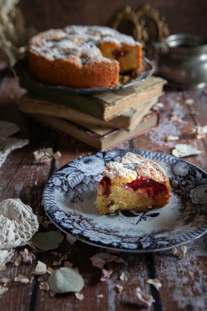 FETTA DI TORTA DI PRUGNE